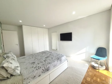 Apartamento T3 para Venda em Azurara