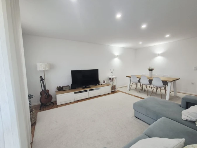Apartamento T3 para Venda em Azurara Foto 3