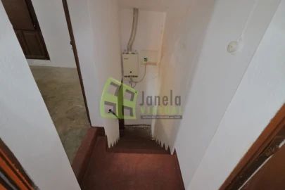 Moradia T4 para Venda em Capelins (Santo Antonio)