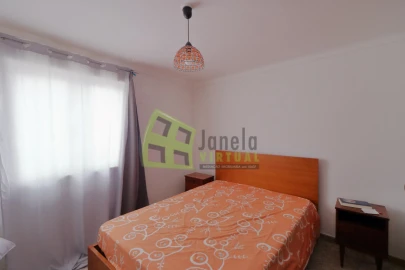 Moradia T4 para Venda em Capelins (Santo Antonio)