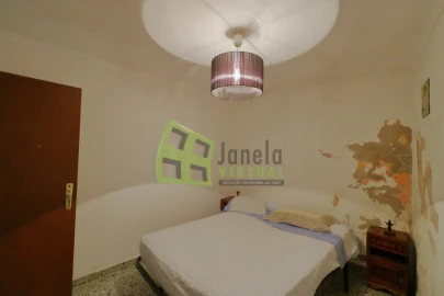 Moradia T4 para Venda em Capelins (Santo Antonio)