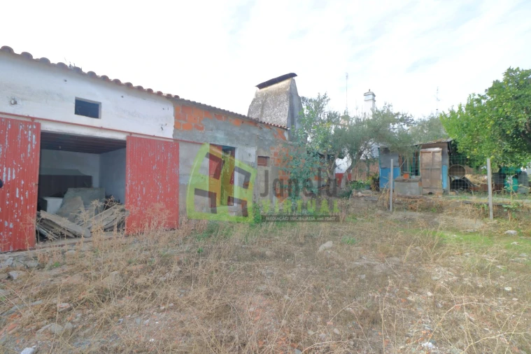 Moradia T4 para Venda em Capelins (Santo Antonio) Foto 28