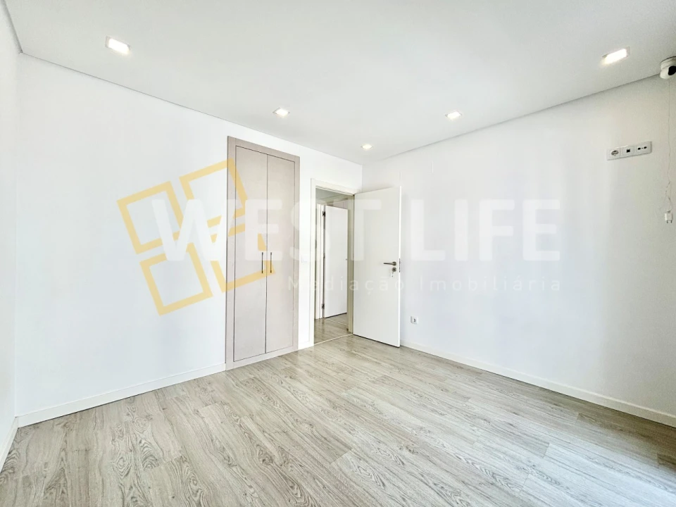 Apartamento T2 para Venda em Mafra Foto 17