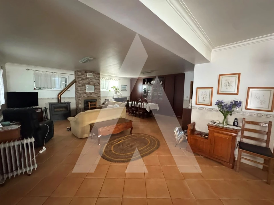 Moradia T4 para Venda em Castro Daire Foto 14