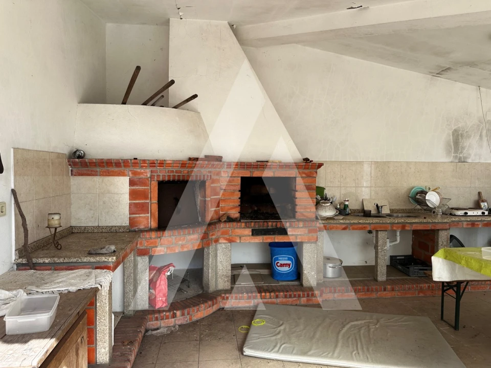 Moradia T4 para Venda em Castro Daire Foto 30