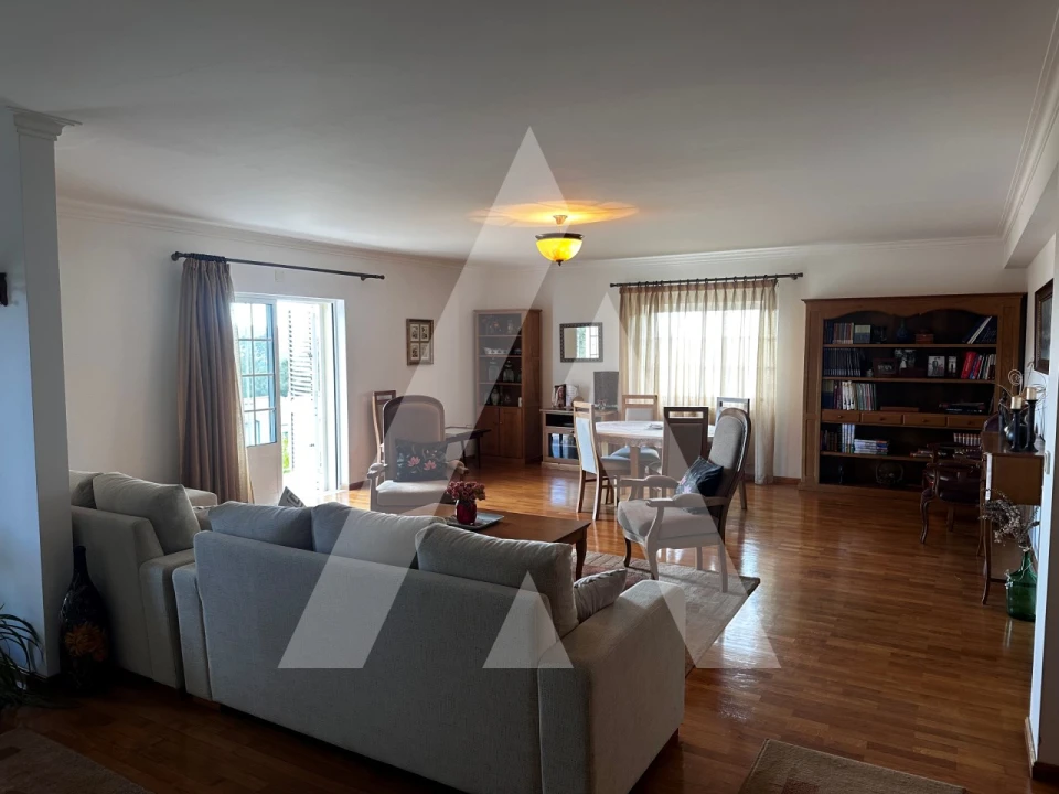 Moradia T4 para Venda em Castro Daire Foto 6