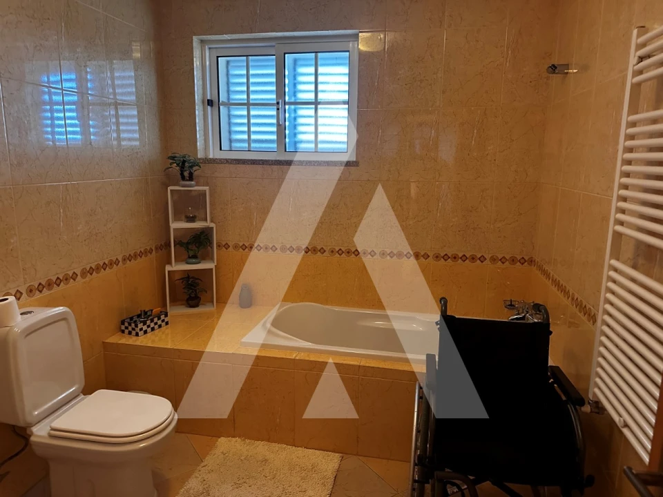 Moradia T4 para Venda em Castro Daire Foto 21