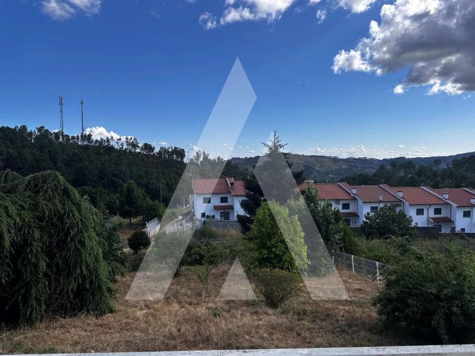 Moradia T4 para Venda em Castro Daire Foto 35