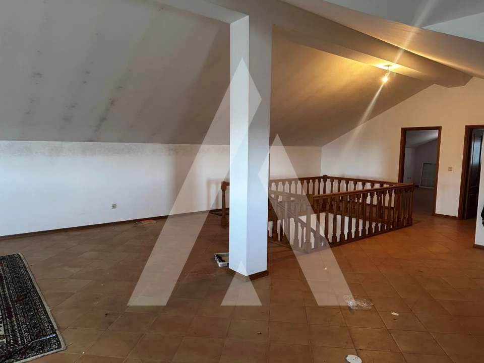 Moradia T4 para Venda em Castro Daire Foto 46