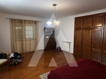 Moradia T4 para Venda em Castro Daire