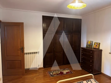 Moradia T4 para Venda em Castro Daire