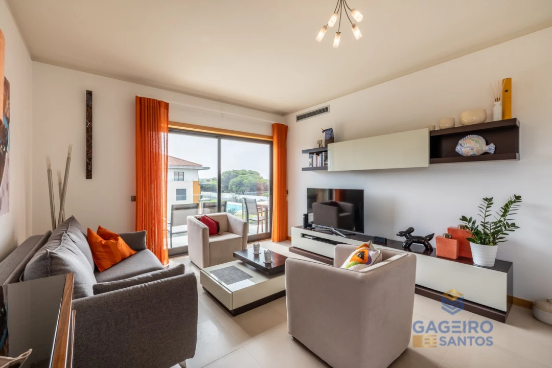 Apartamento T2 para Venda em São Martinho do Porto Foto 4