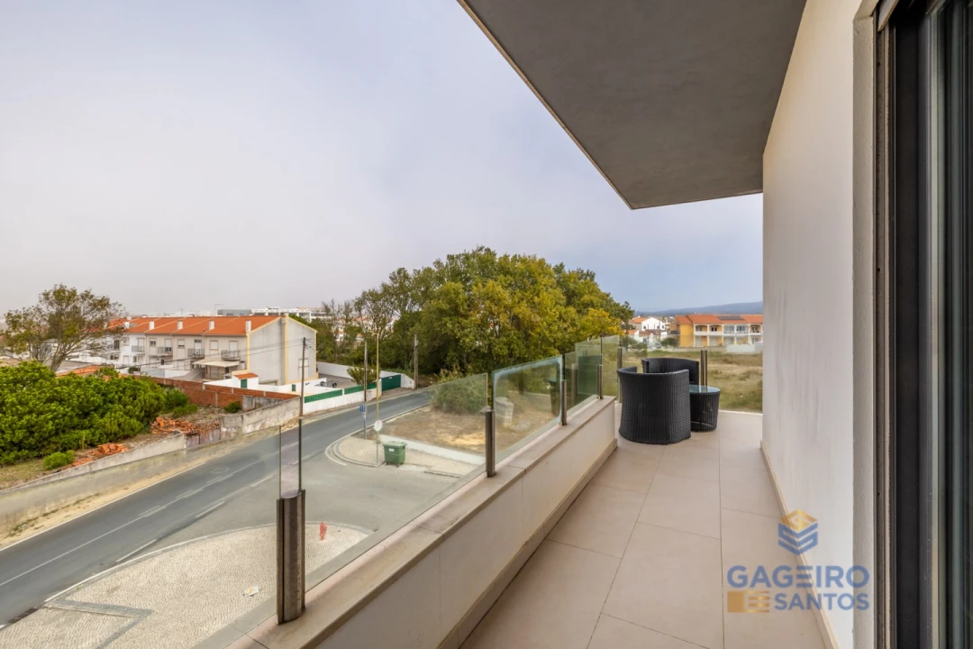 Apartamento T2 para Venda em São Martinho do Porto Foto 30