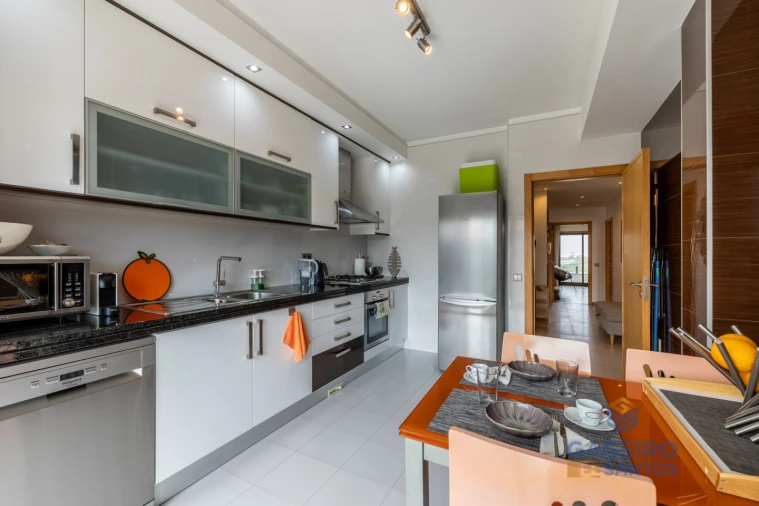 Apartamento T2 para Venda em São Martinho do Porto Foto 15