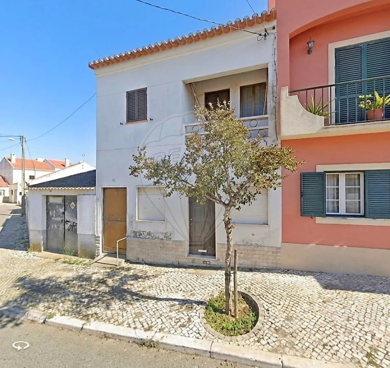 Moradia T2 para Venda em Couço Foto 3