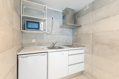 Moradia T5 para Venda em Santa Maria e São Miguel, São Martinho, São Pedro Penaferrim