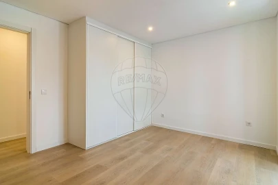 Moradia T3 para Venda em Queluz e Belas