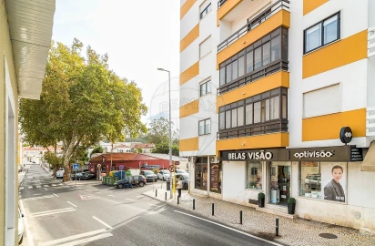 Moradia T3 para Venda em Queluz e Belas
