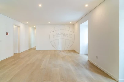Moradia T3 para Venda em Queluz e Belas