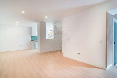 Moradia T3 para Venda em Queluz e Belas