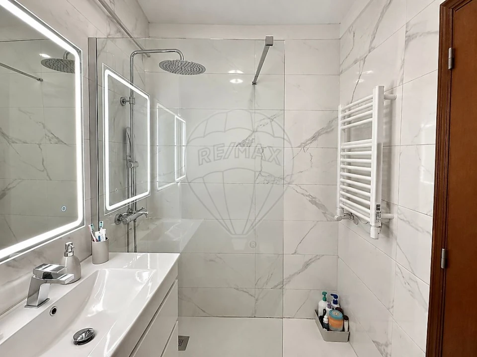 Apartamento T2 para Venda em São Mamede de Infesta e Senhora da Hora Foto 17