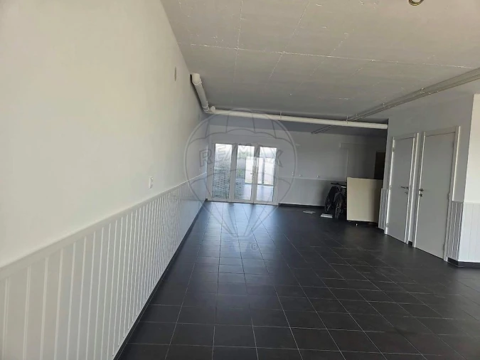 Moradia T5 para Arrendamento em Encarnação Foto 27