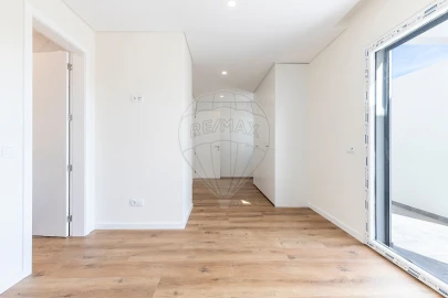 Moradia T4 para Venda em Santa Barbara