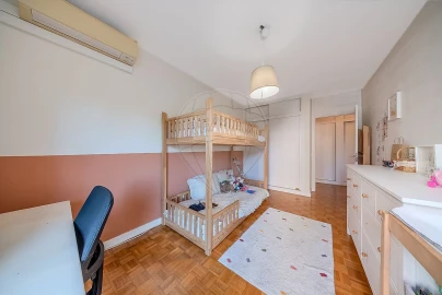 Apartamento T2 para Venda em Algés, Linda-A-Velha e Cruz Quebrada-Dafundo