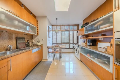 Apartamento T2 para Venda em Algés, Linda-A-Velha e Cruz Quebrada-Dafundo