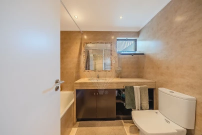 Apartamento T2 para Venda em Algés, Linda-A-Velha e Cruz Quebrada-Dafundo