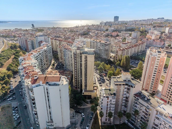 Apartamento T2 para Venda em Algés, Linda-A-Velha e Cruz Quebrada-Dafundo Foto 16