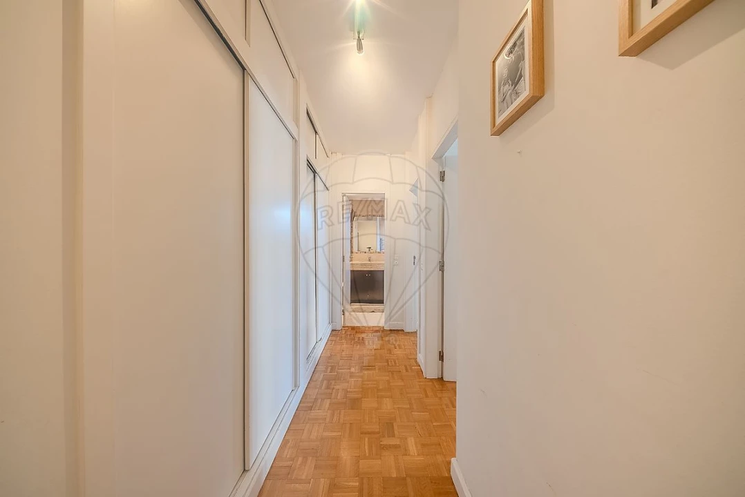 Apartamento T2 para Venda em Algés, Linda-A-Velha e Cruz Quebrada-Dafundo Foto 9