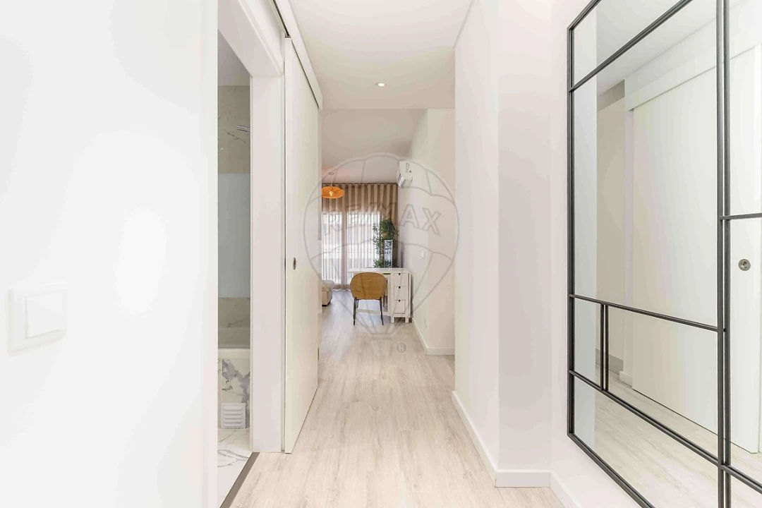Apartamento T1 para Venda em Venteira Foto 9