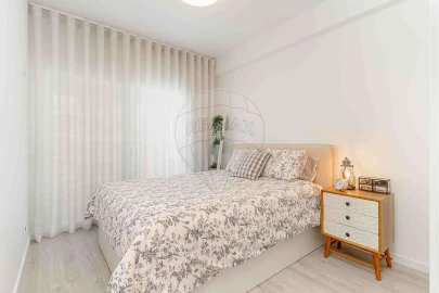 Apartamento T1 para Venda em Venteira