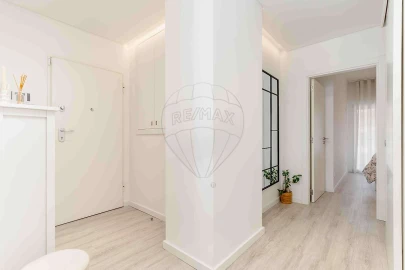 Apartamento T1 para Venda em Venteira
