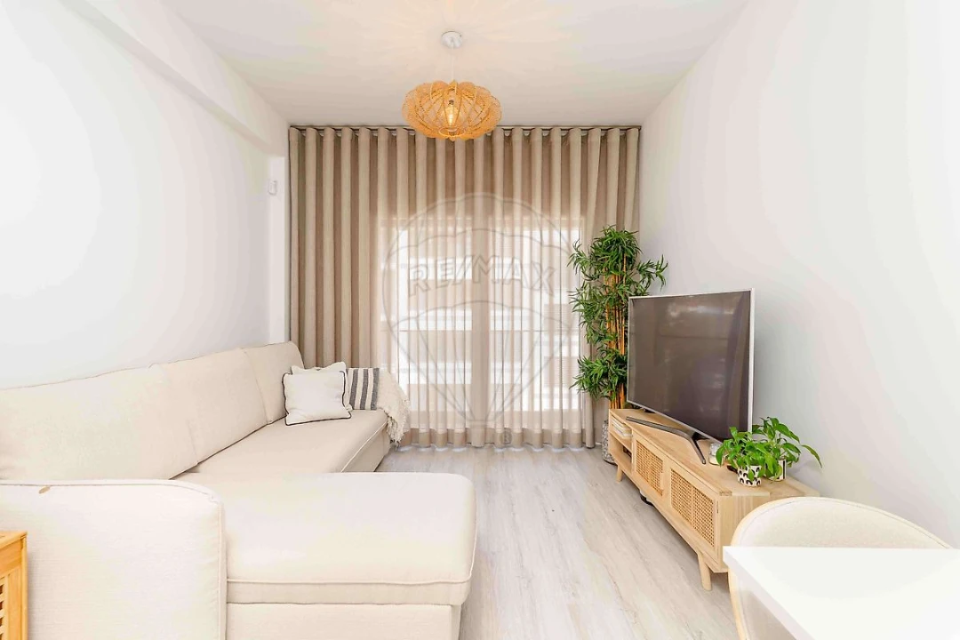 Apartamento T1 para Venda em Venteira Foto 15