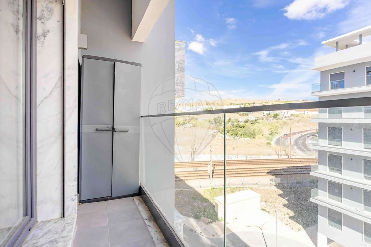 Apartamento T1 para Venda em Venteira Foto 20