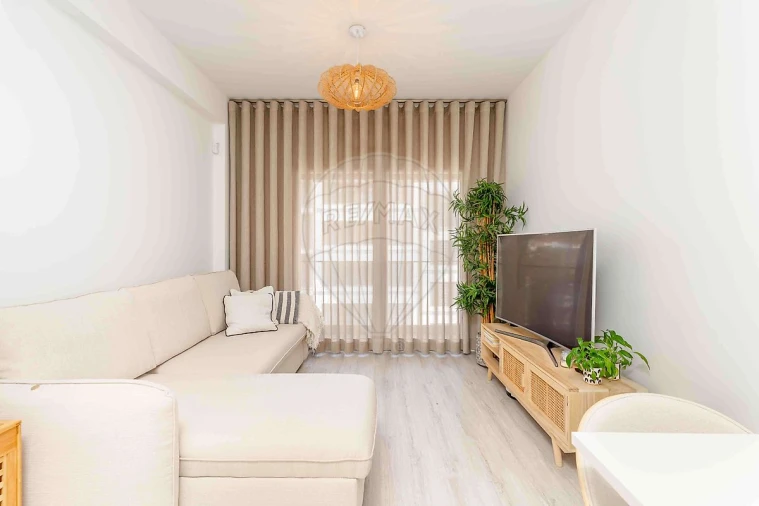 Apartamento T1 para Venda em Venteira Foto 15