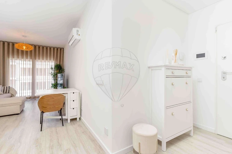 Apartamento T1 para Venda em Venteira Foto 10