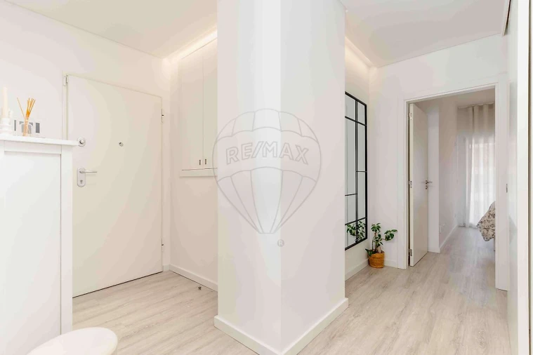 Apartamento T1 para Venda em Venteira Foto 24