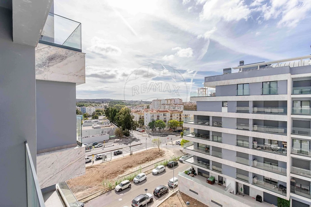 Apartamento T1 para Venda em Venteira Foto 6