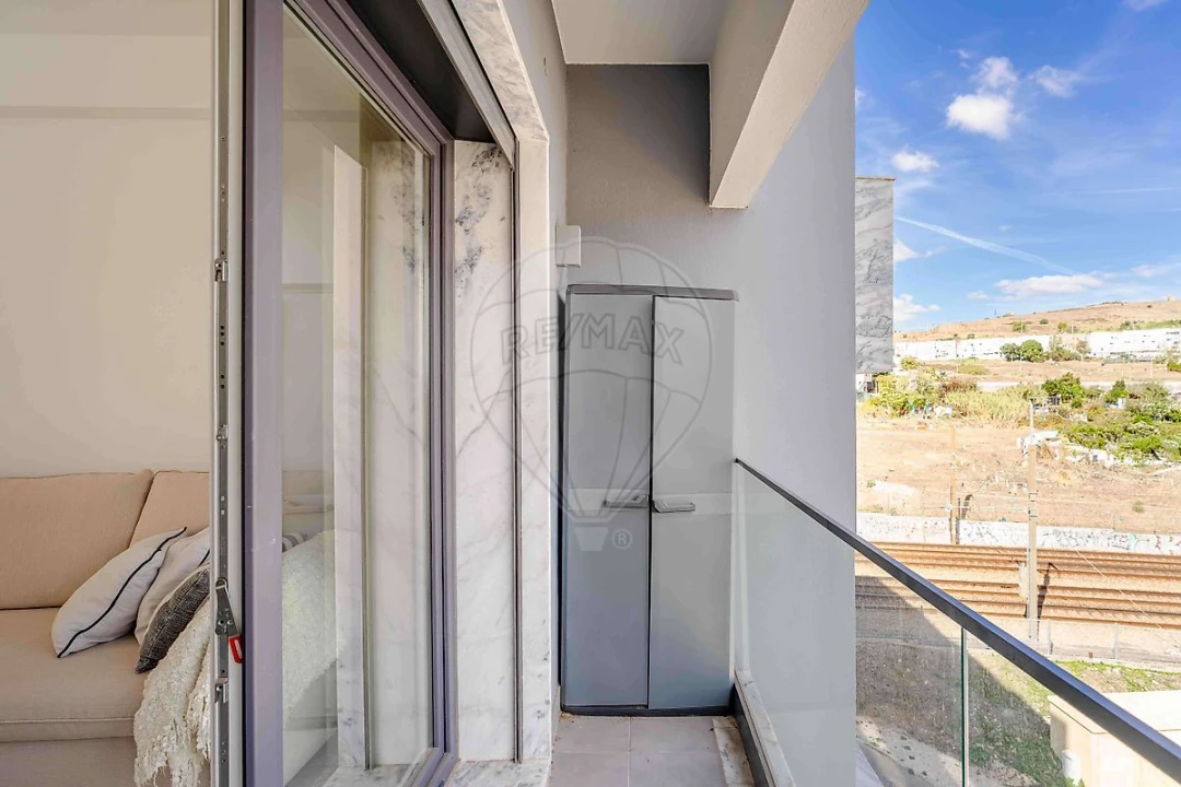 Apartamento T1 para Venda em Venteira Foto 21