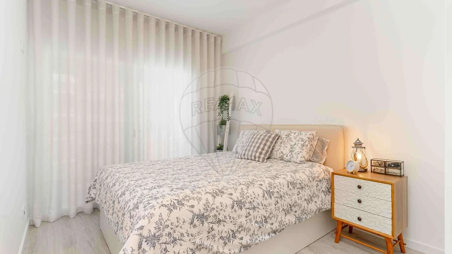 Apartamento T1 para Venda em Venteira