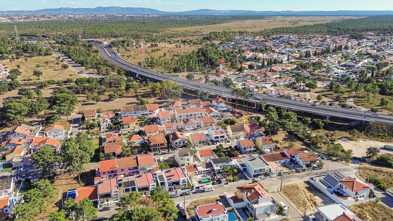 Moradia T4 para Venda em Amora Foto 42
