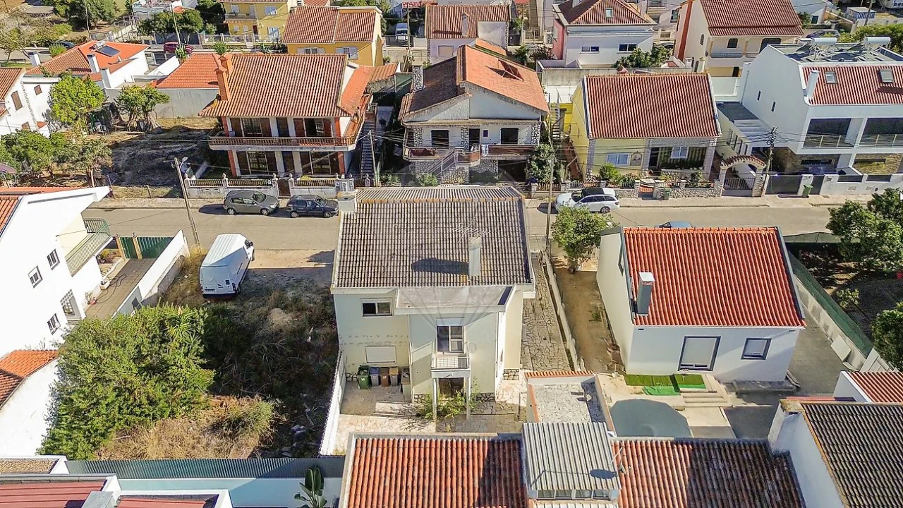 Moradia T4 para Venda em Amora Foto 37
