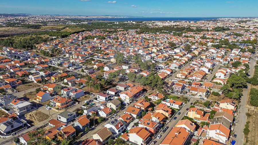 Moradia T4 para Venda em Amora Foto 40