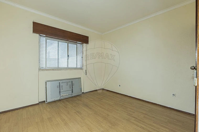 Moradia T4 para Venda em Amora Foto 8