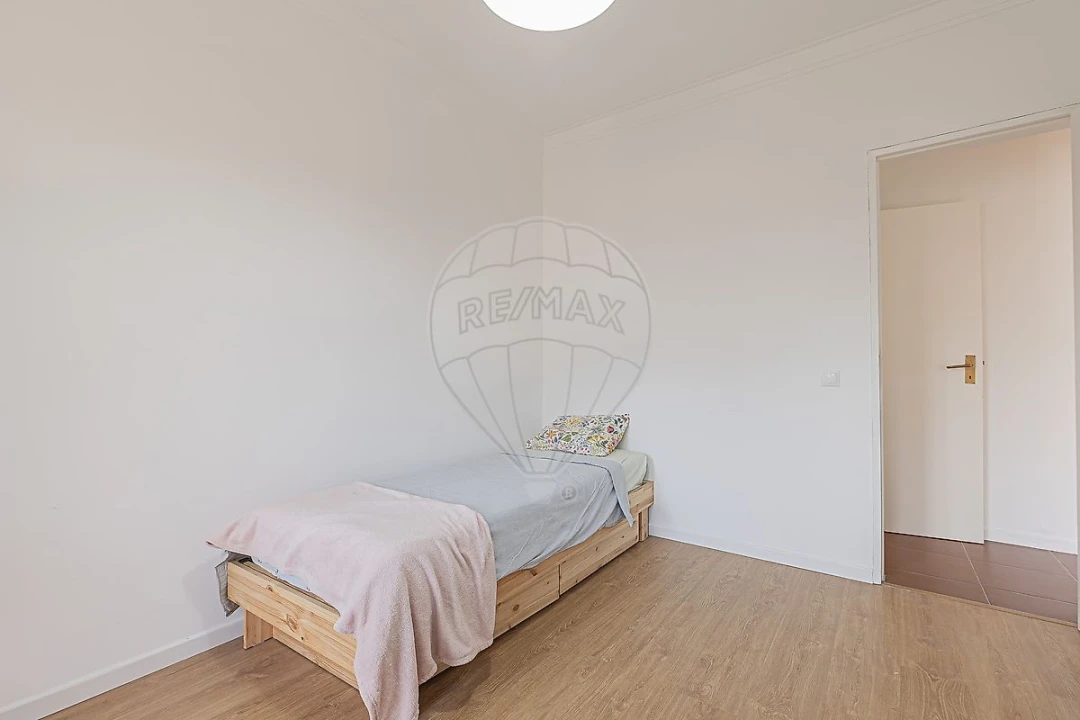 Apartamento T3 para Venda em Laranjeiro e Feijó Foto 15