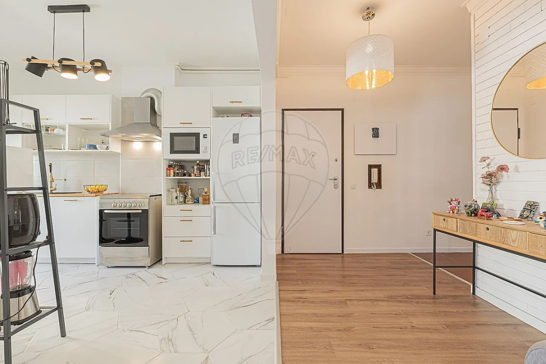 Apartamento T3 para Venda em Laranjeiro e Feijó Foto 2