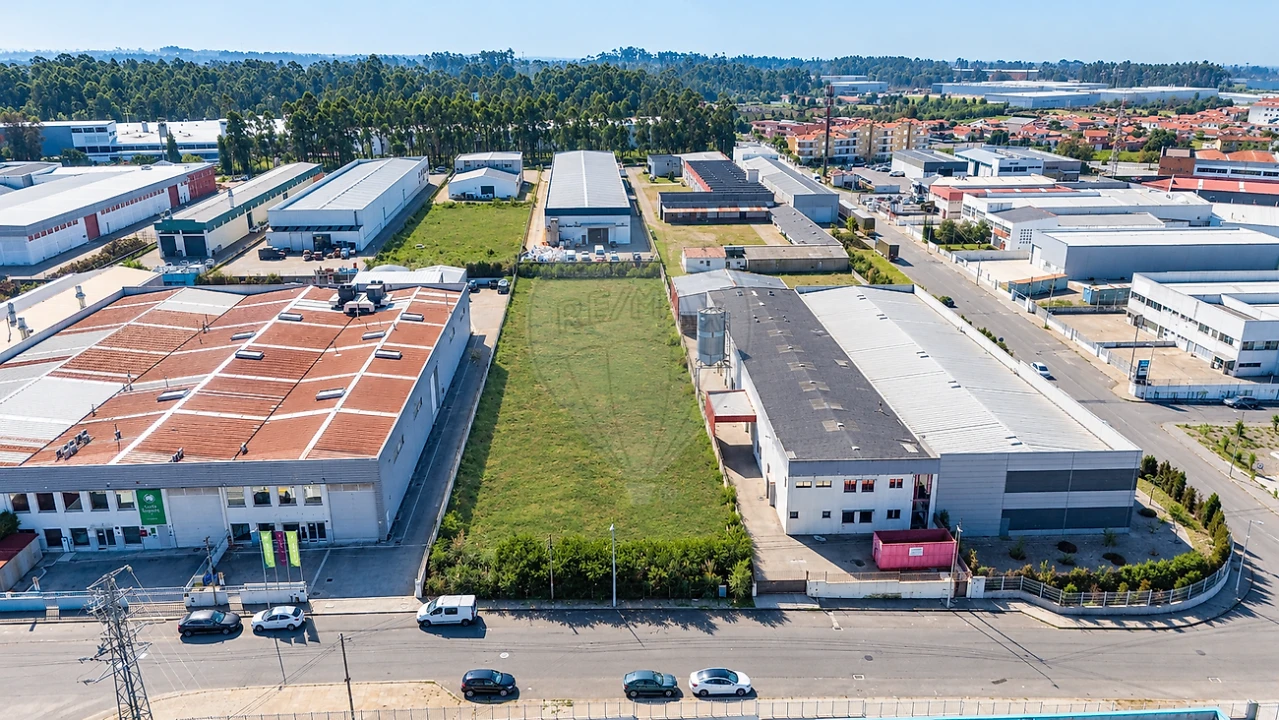 Armazém para Venda em Rio Meão Foto 2